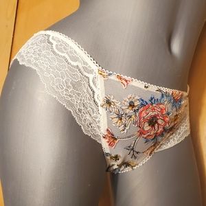 Dream Angels Coconut White Embroidered Cheekini